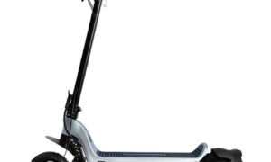 Trottinette-electrique-AOVOPRO-K9-noire-45-kmh-autonomie-65-km