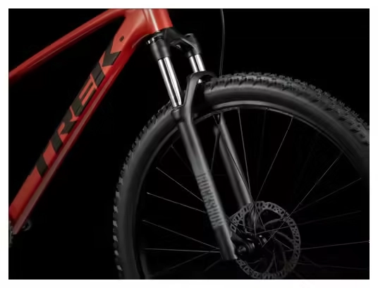 VTT Semi-Rigide Trek Marlin 6 Shimano Cues 10V 29'' Rouge Lave Gén 3-6 VTT semi-rigide Trek Marlin 6 rouge lave équipé du groupe Shimano Cues 10 vitesses, roues 29 pouces, génération 3-6